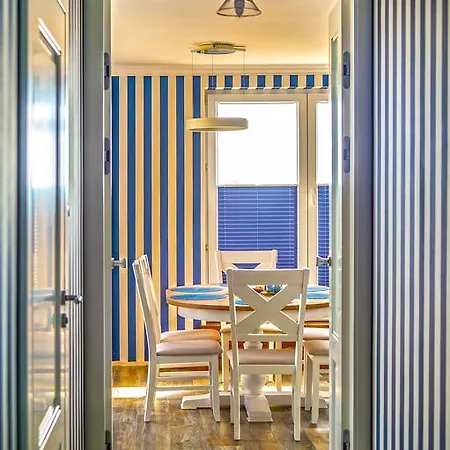 Family Homes - Apartament Blue Fin *